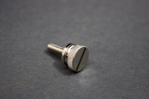 IMG_2677.jpg Screw